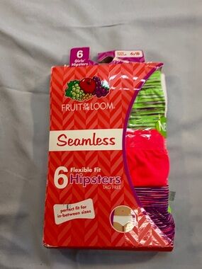 ⭐️ Fruit of the Loom - Size 6 NWT - kids underwear - Pink, Green, purple